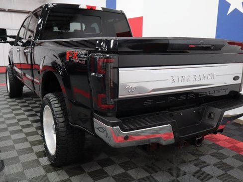 Used 2017 Ford F250 King Ranch w/ King Ranch Ultimate Package AWD/4WD image 12