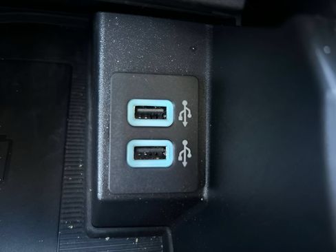 Used 2020 Ford Edge Titanium AWD/4WD image 29