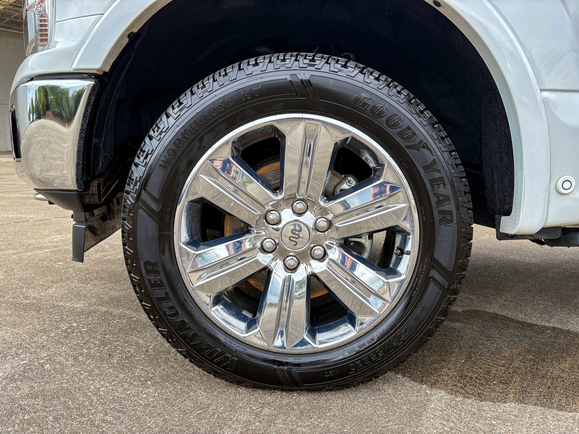 Used 2019 Ford F150 King Ranch w/ Equipment Group 601A Luxury AWD/4WD image 34