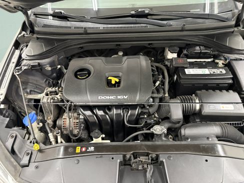 Used 2018 Hyundai Elantra SEL FWD image 31
