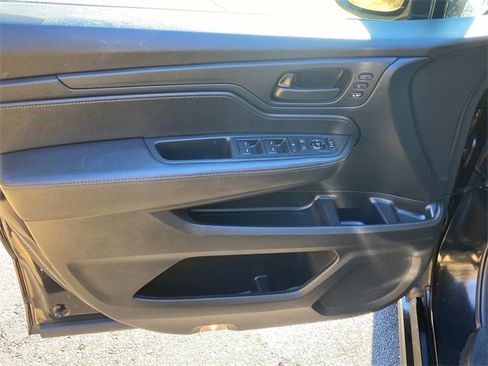 Used 2023 Honda Odyssey Sport image 13