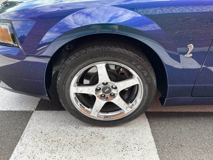 Used 2004 Ford Mustang Cobra RWD image 22
