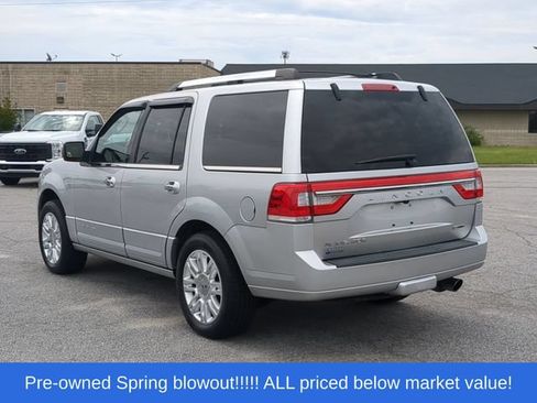 Used 2016 Lincoln Navigator Select AWD/4WD image 11