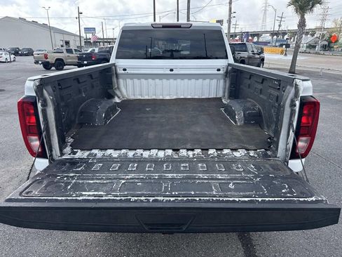 Certified 2024 GMC Sierra 2500 Pro w/ 1SA Pro Safety Plus Package AWD/4WD image 8