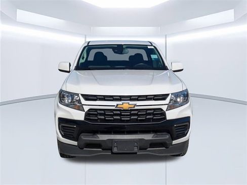 Used 2022 Chevrolet Colorado LT w/ Safety Package image 9