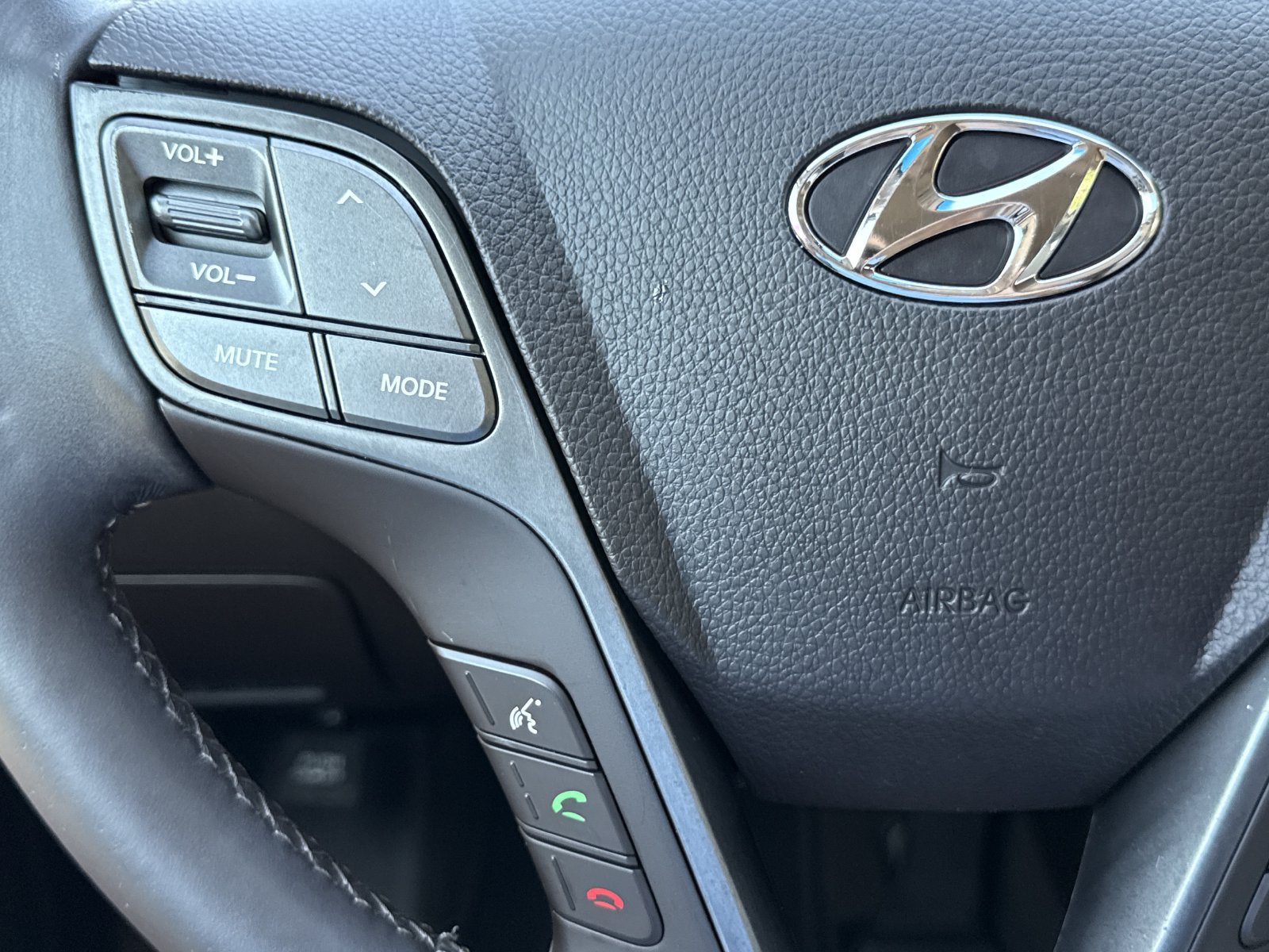Used 2018 Hyundai Santa Fe Limited FWD image 24