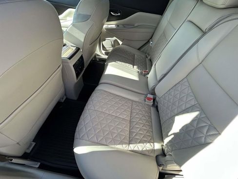 Used 2019 Nissan Murano Platinum image 26