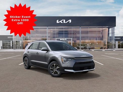New 2025 Kia Niro EX image 11
