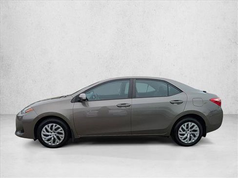 Used 2018 Toyota Corolla LE FWD image 9
