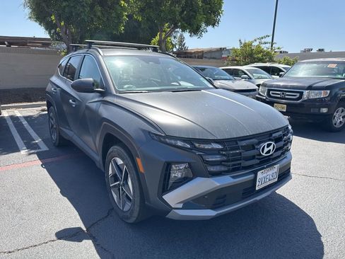 Certified 2025 Hyundai Tucson SEL AWD/4WD image 4