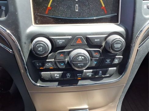Used 2016 Jeep Grand Cherokee Limited AWD/4WD image 10