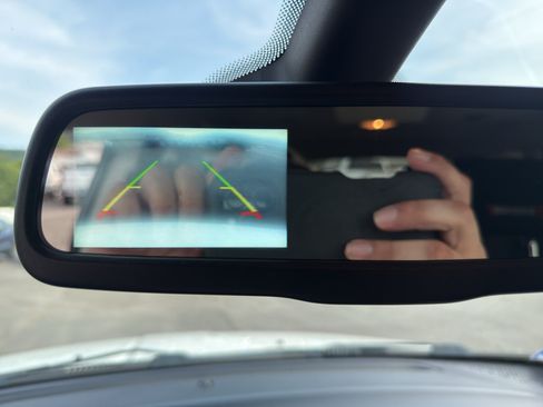 Used 2019 Dodge Journey SE w/ Connectivity Group FWD image 18