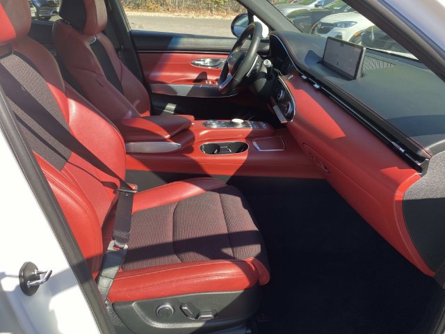 Used 2023 Genesis GV70 2.5T w/ Sport Prestige Package AWD/4WD image 22