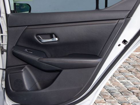 Used 2021 Nissan Sentra SR image 26