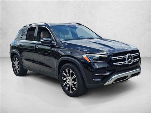 Used 2024 Mercedes-Benz GLE 350 4MATIC image 3