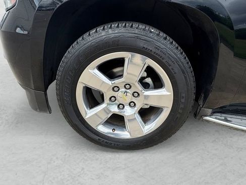 Used 2015 Chevrolet Suburban LTZ image 23