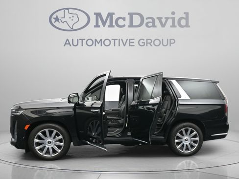 Used 2022 Cadillac Escalade Premium Luxury Platinum AWD/4WD image 42
