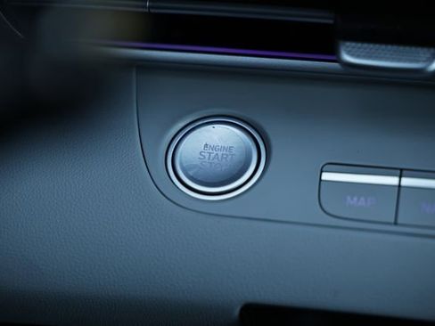 New 2026 Hyundai Elantra Limited image 15