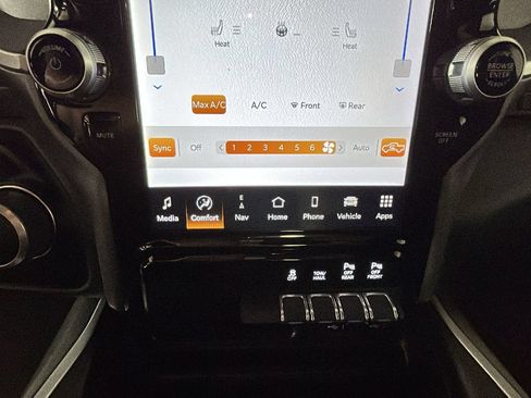 Used 2023 RAM 1500 Big Horn AWD/4WD image 22