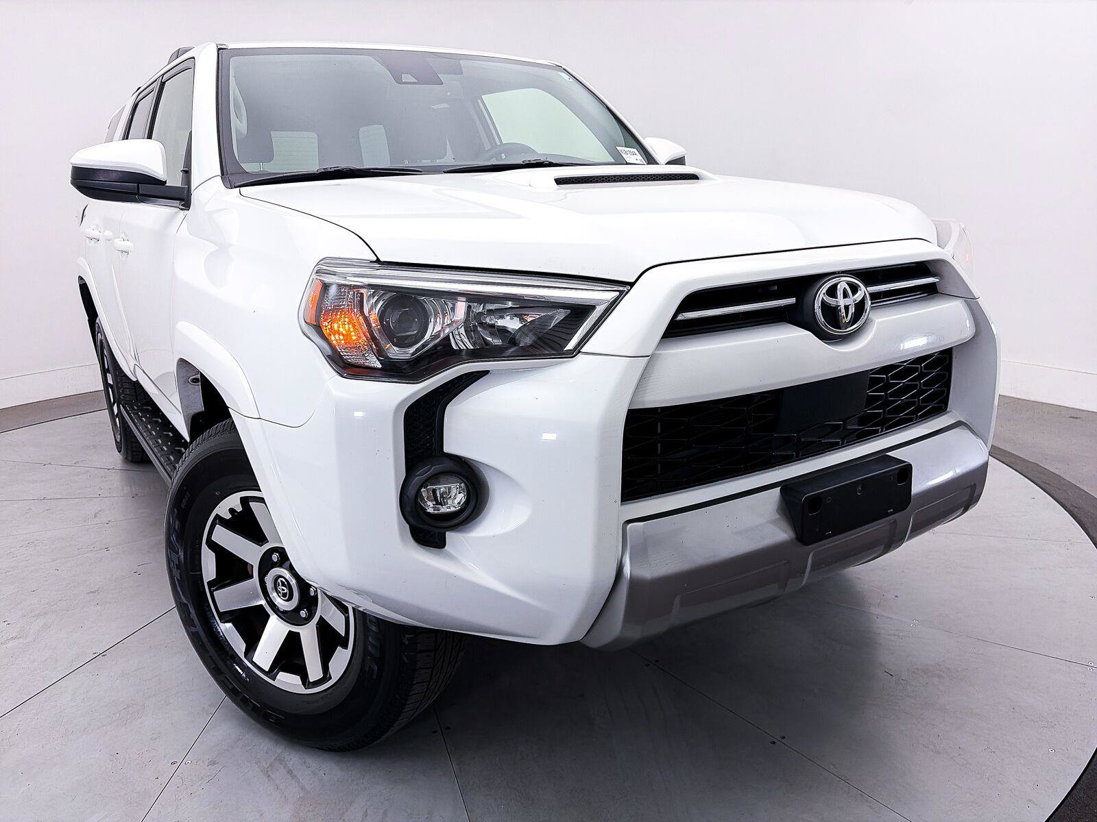 Used 2021 Toyota 4Runner TRD Off-Road AWD/4WD image 3