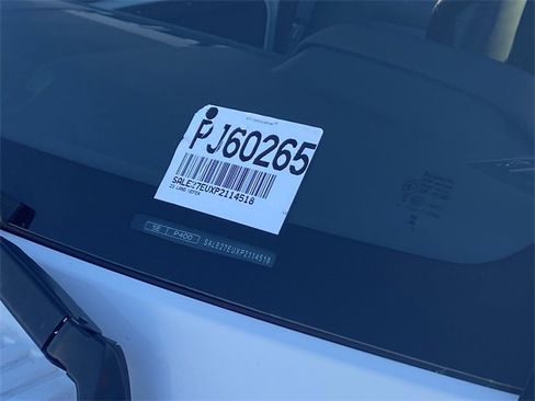 Used 2023 Land Rover Defender 110 X-Dynamic SE image 33