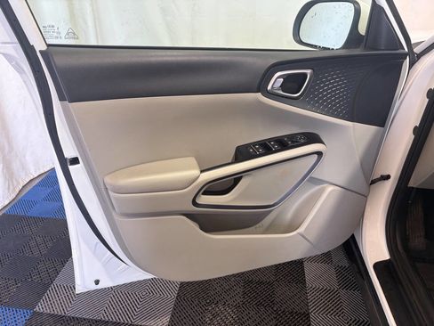 Used 2021 Kia Soul EX FWD image 8