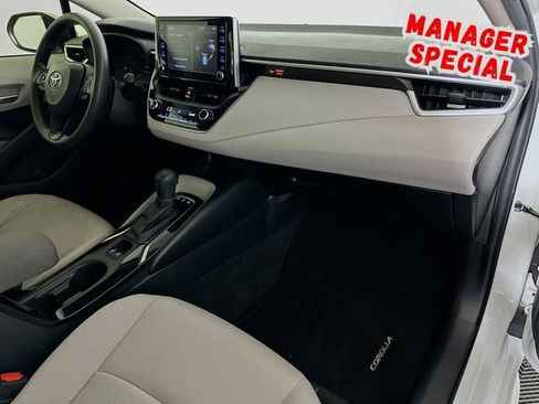 Used 2020 Toyota Corolla LE w/ Carpet Mat Package (TMS) image 26