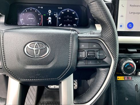 Used 2024 Toyota Tacoma TRD Sport w/ TRD Sport Upgrade Package image 24