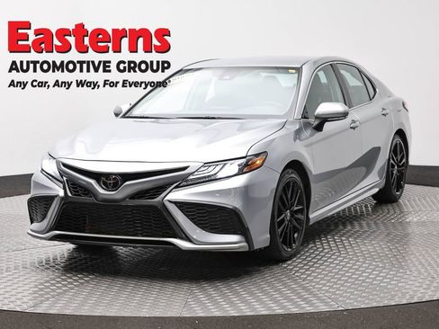 Used 2023 Toyota Camry XSE FWD image 1