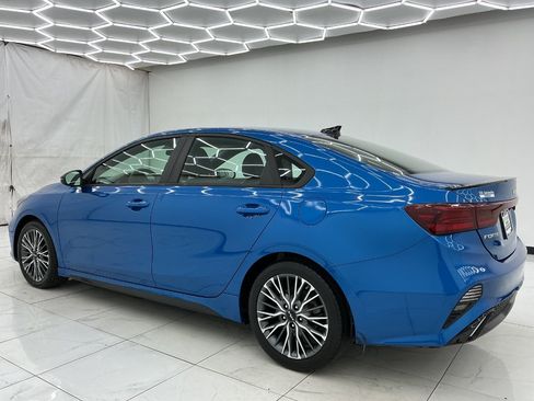 Used 2022 Kia Forte GT-Line w/ GT-Line Premium Package FWD image 11