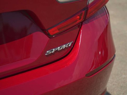 Used 2020 Honda Accord Sport image 8