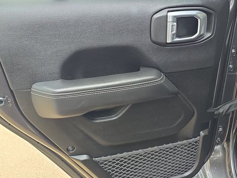 Used 2023 Jeep Wrangler Unlimited Sahara w/ Cold Weather Group image 20