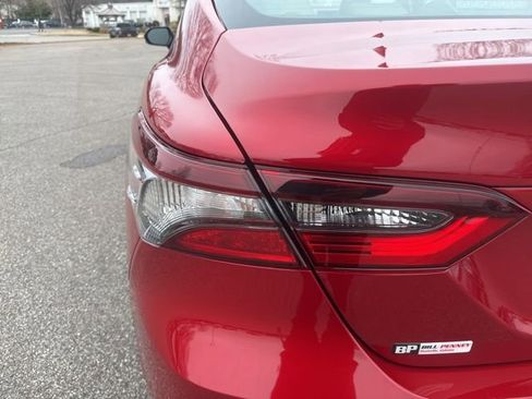 Used 2024 Toyota Camry LE image 10