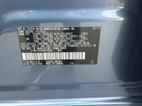 Used 2011 Toyota RAV4 4WD w/ Base L4 Extra Value Pkg image 23