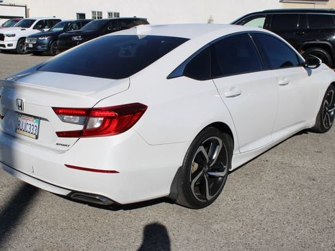 Used 2019 Honda Accord Sport image 4