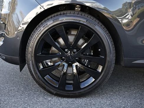 New 2026 Land Rover Range Rover Sport SE AWD/4WD image 5