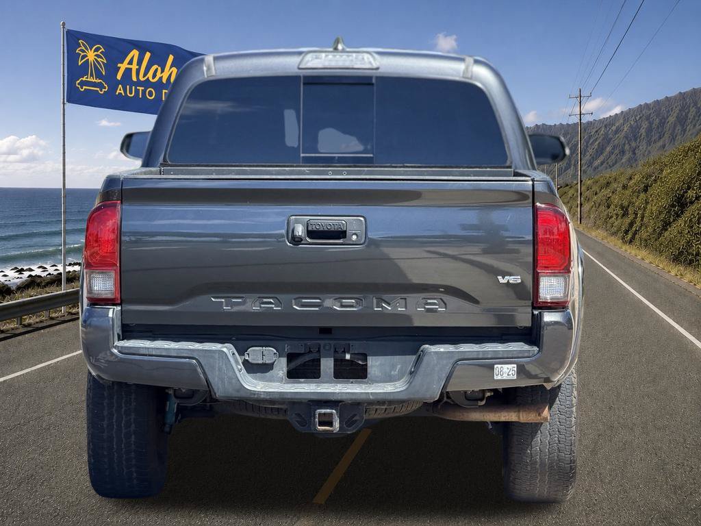 Used 2018 Toyota Tacoma TRD Sport RWD image 4