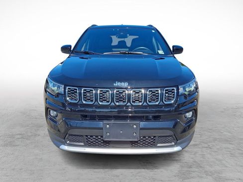 Used 2025 Jeep Compass Limited AWD/4WD image 8
