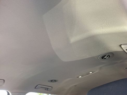 Used 2020 GMC Acadia SLE w/ LPO, Floor Liner Package image 21