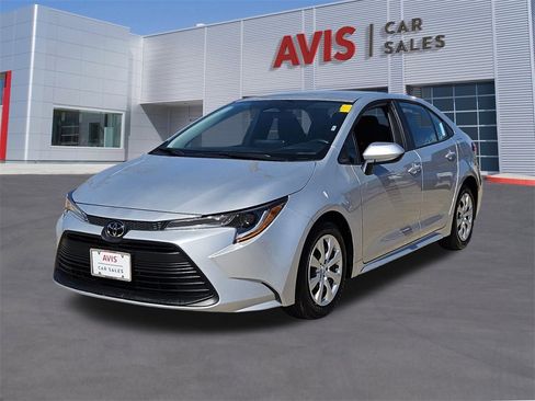 Used 2025 Toyota Corolla LE image 1