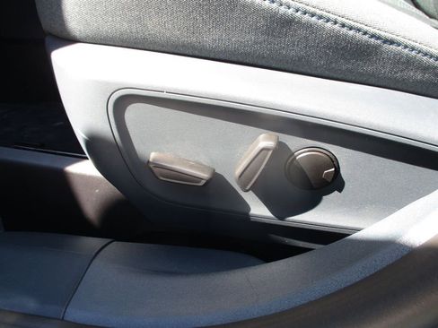 New 2025 Ford Maverick XLT w/ XLT Luxury Package image 19