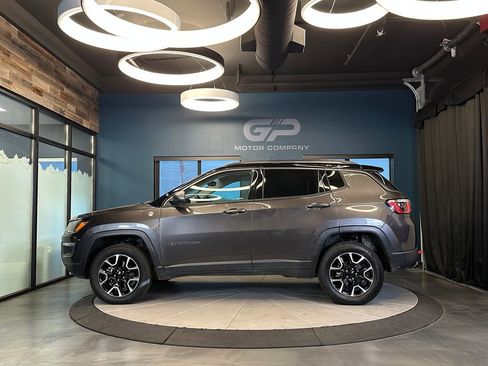 Used 2019 Jeep Compass Trailhawk w/ Cold Weather Group AWD/4WD image 6