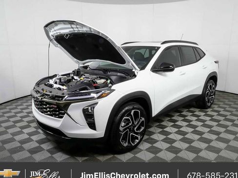 New 2026 Chevrolet Trax RS w/ Sunroof Package image 31