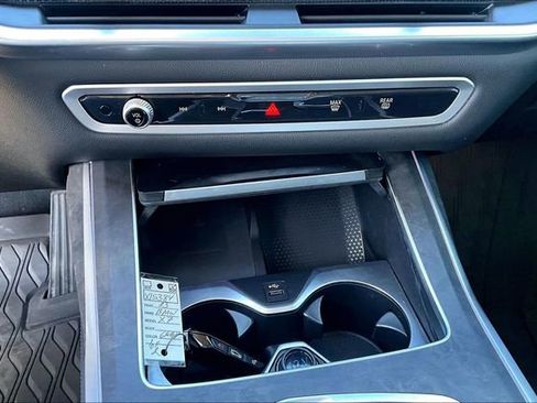 Used 2023 BMW X7 xDrive40i w/ Premium Package image 24