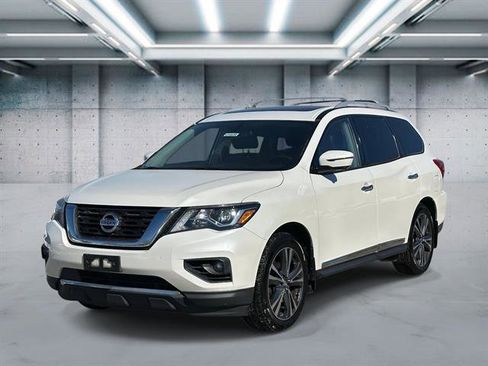 Used 2018 Nissan Pathfinder Platinum image 1