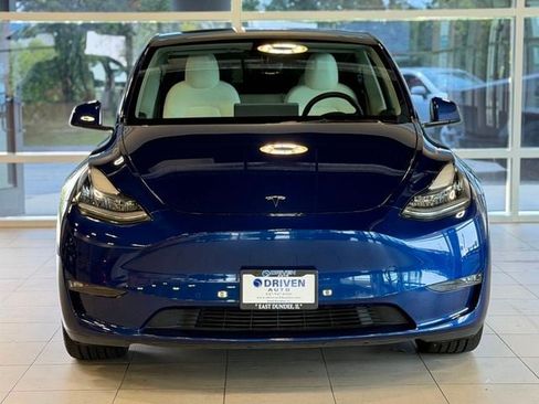 Used 2021 Tesla Model Y Long Range AWD/4WD image 2