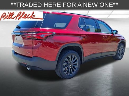 Used 2022 Chevrolet Traverse RS FWD image 6