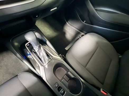 Used 2025 Toyota Corolla LE image 26