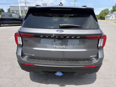 New 2026 Ford Explorer Active AWD/4WD image 4