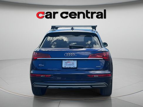Used 2021 Audi Q5 2.0T Premium w/ Convenience Package AWD/4WD image 4